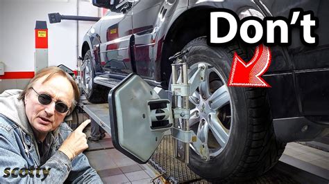 how do you know if your car alignment is off